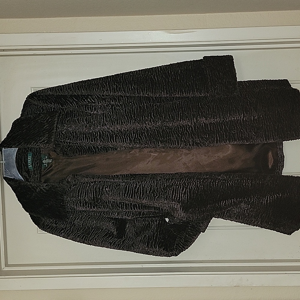 Luxurious Faux Fur Persian Lamb Coat. L new w/out tags